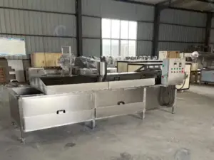 Gran máquina de escaldado de verduras